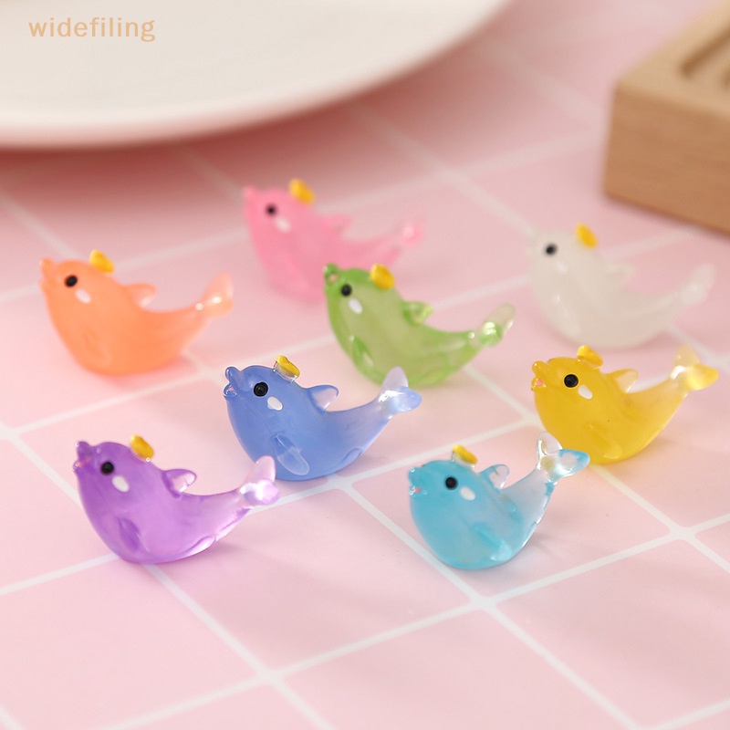 Set 2 Tượng Cá Heo Bằng Nhựa Phát Quang Dễ Thương Trang Trí Sân Vườn