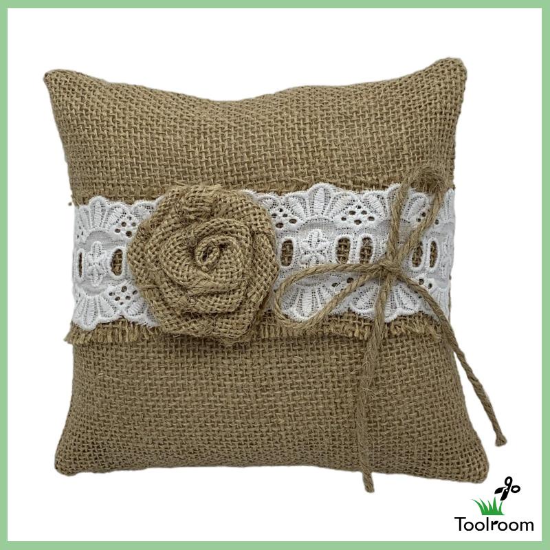 Gối Họa Tiết Ren Hoa Lãng Mạn Cho Ngày Lễ Tình Nhân