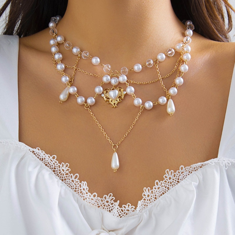 Vòng Cổ Choker Nhiều Lớp Đính Hạt Ngọc Trai Và Mặt Thánh Giá