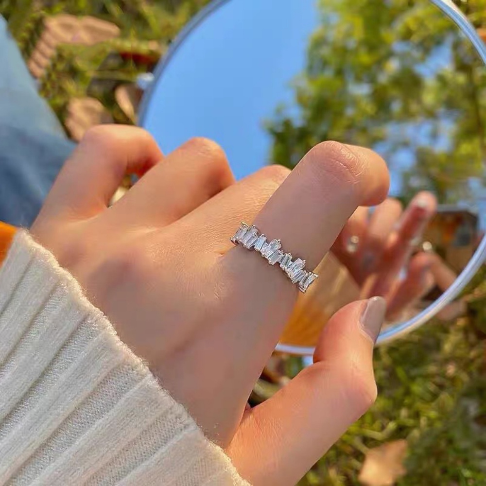 Vòng Đeo Tay Kèm Nhẫn Đính Đá Lấp Lánh Thiết Kế Mở Quyến Rũ Cho Nữ