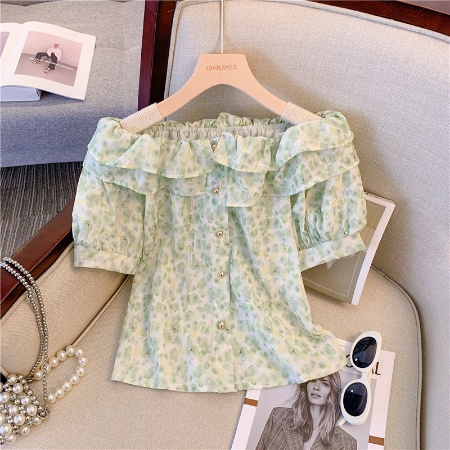 Áo Chiffon Trễ Vai Họa Tiết Hoa Ngọt Ngào