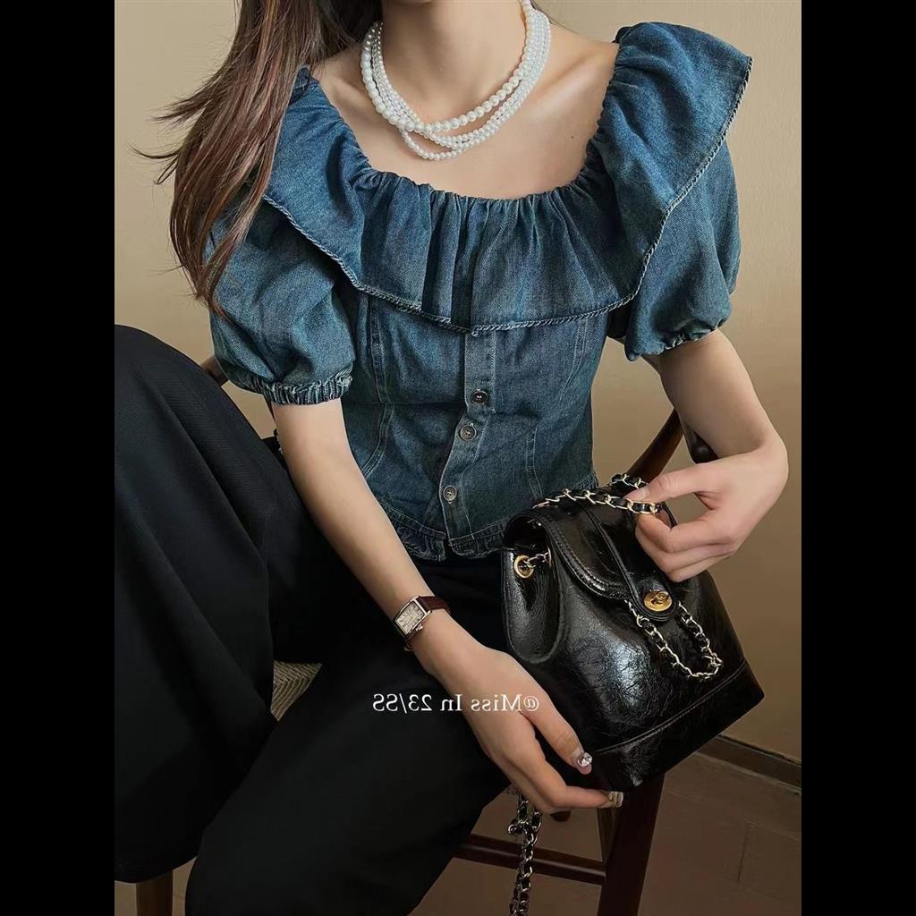 Áo Sơ Mi Denim Tay Ngắn Trễ Vai Phối Bèo Thiết Kế Mới Cho Nữ