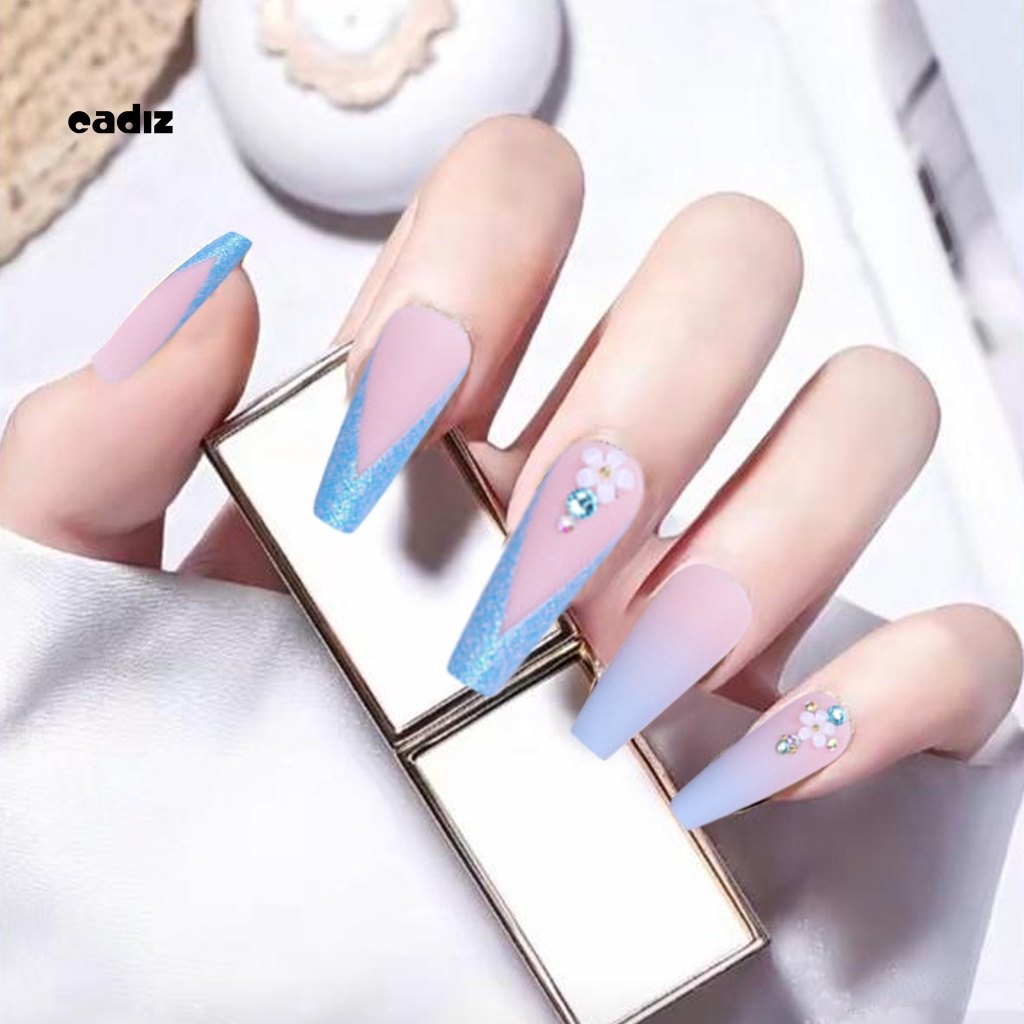 Bộ 24 Móng Tay Giả Đầu Dẹt Hình Hoa Dễ Thương