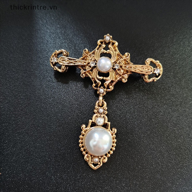 Ghim Cài Áo Hình Thánh Giá Đính Ngọc Trai Phong Cách Baroque Cổ Điển
