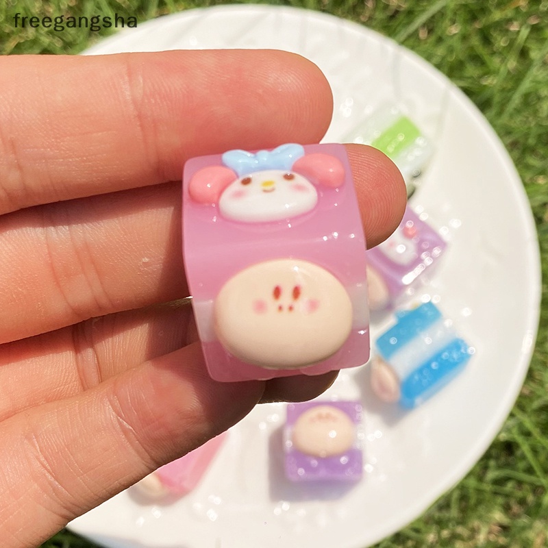 [FREG] Set 2 Mô Hình Đồ Chơi Đá Viên Mini Bằng Nhựa Phát Quang Hình Động Vật Hoạt Hình Trang Trí Tiểu Cảnh F