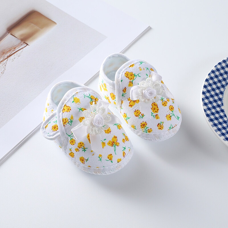 Giày Lười Vải Cotton Mềm Mại Chống Trượt In Hoa Dễ Thương Cho Bé Gái