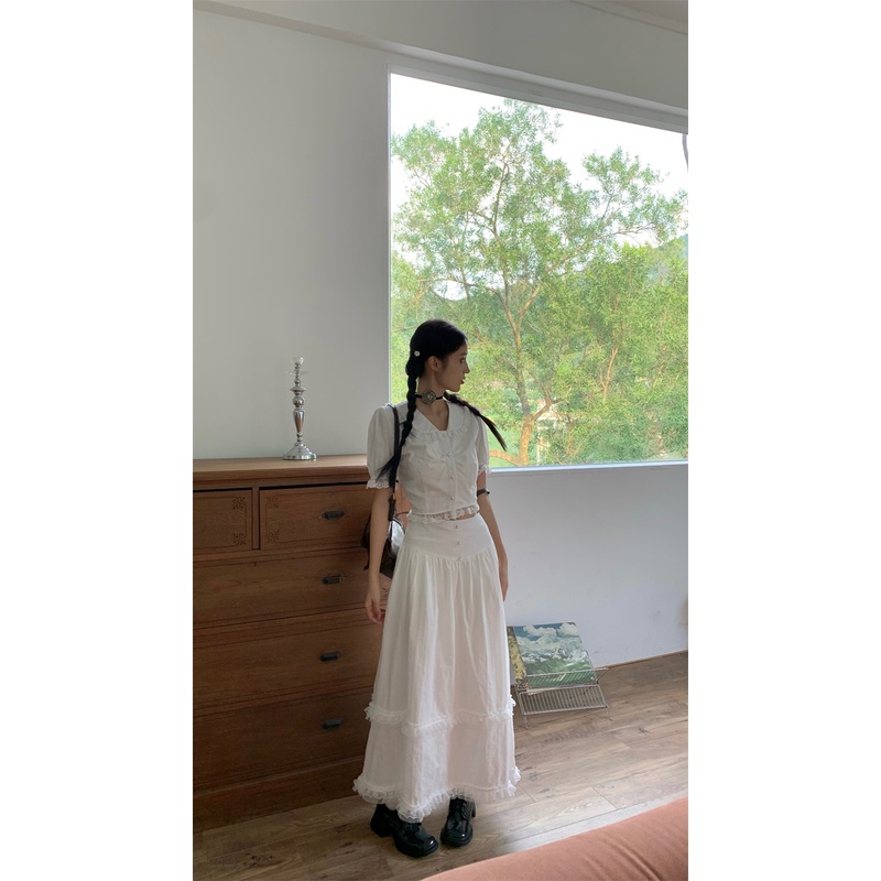 Classy rich daughter Áo Sơ Mi Tay Ngắn Phồng Xếp Ly + Chân Váy Ren Đính Ngọc Trai Siêu Nặng Thời Trang Mùa Hè Cho Nữ