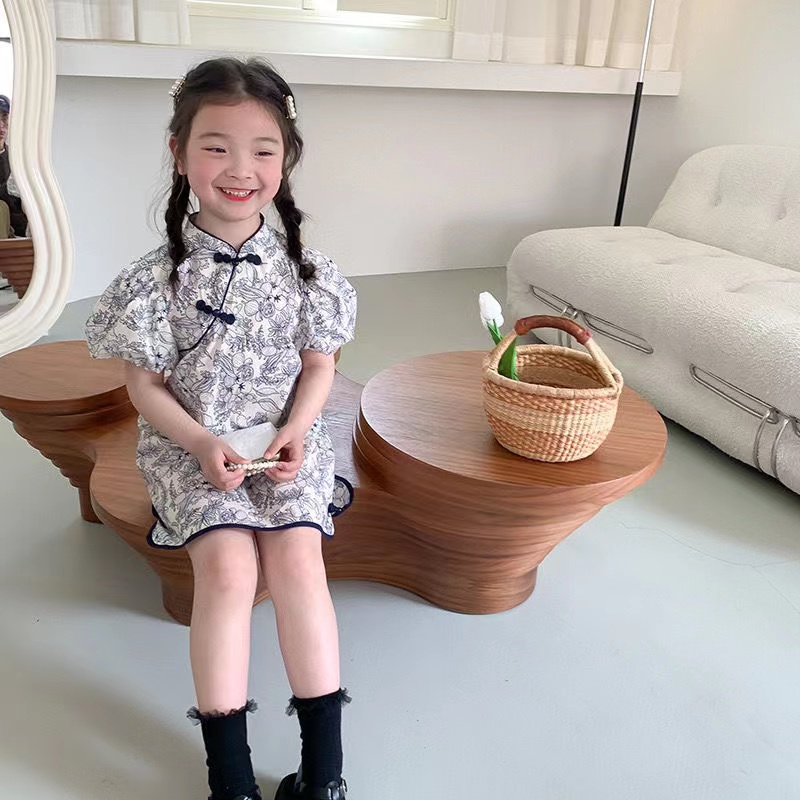 Đầm Sườn Xám Tay Ngắn Phồng Chất Liệu Cotton Thời Trang Xinh Xắn Cho Bé Gái