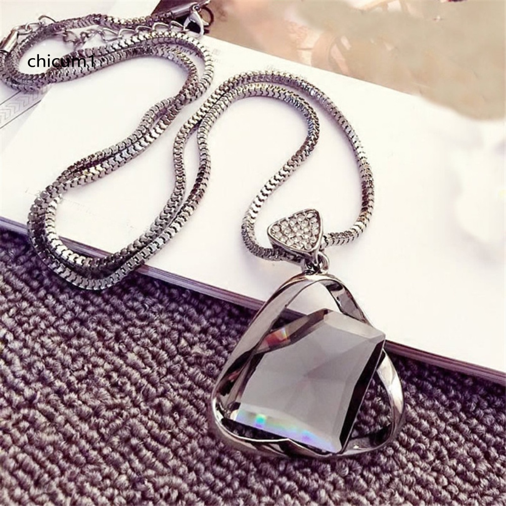Vòng cổ Mặt Tam Giác Đính Đá Thời Trang Cho Nữ