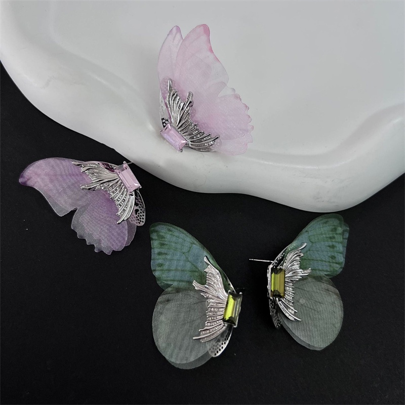 Khuyên Tai Dạng Kẹp Tua Rua Hình Bướm Phong Cách Mori Phong Cách Ins Mới Cao Cấp Cá Tính Đa Năng Dành Cho Bạn Nữ