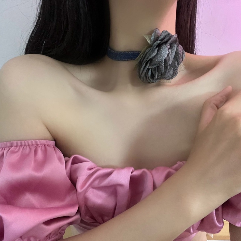 Vòng Cổ Choker Mặt Hoa Hồng Lớn Thanh Lịch Có Thể Điều Chỉnh Kích Cỡ