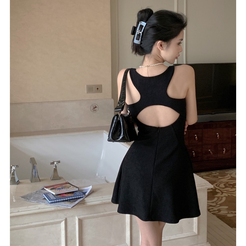 Đầm Hai Dây Dáng Chữ A Phong Cách Quyến Rũ