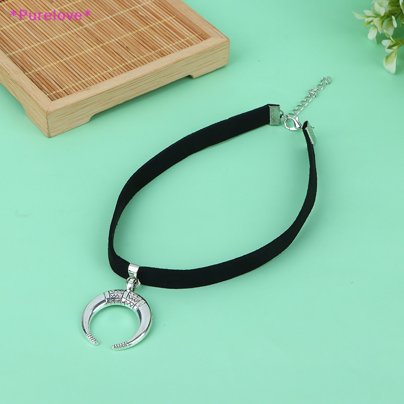 Vòng Cổ Choker Dây Nhung Đen Mặt Trăng Phong Cách Gothic Cho Nữ Mới