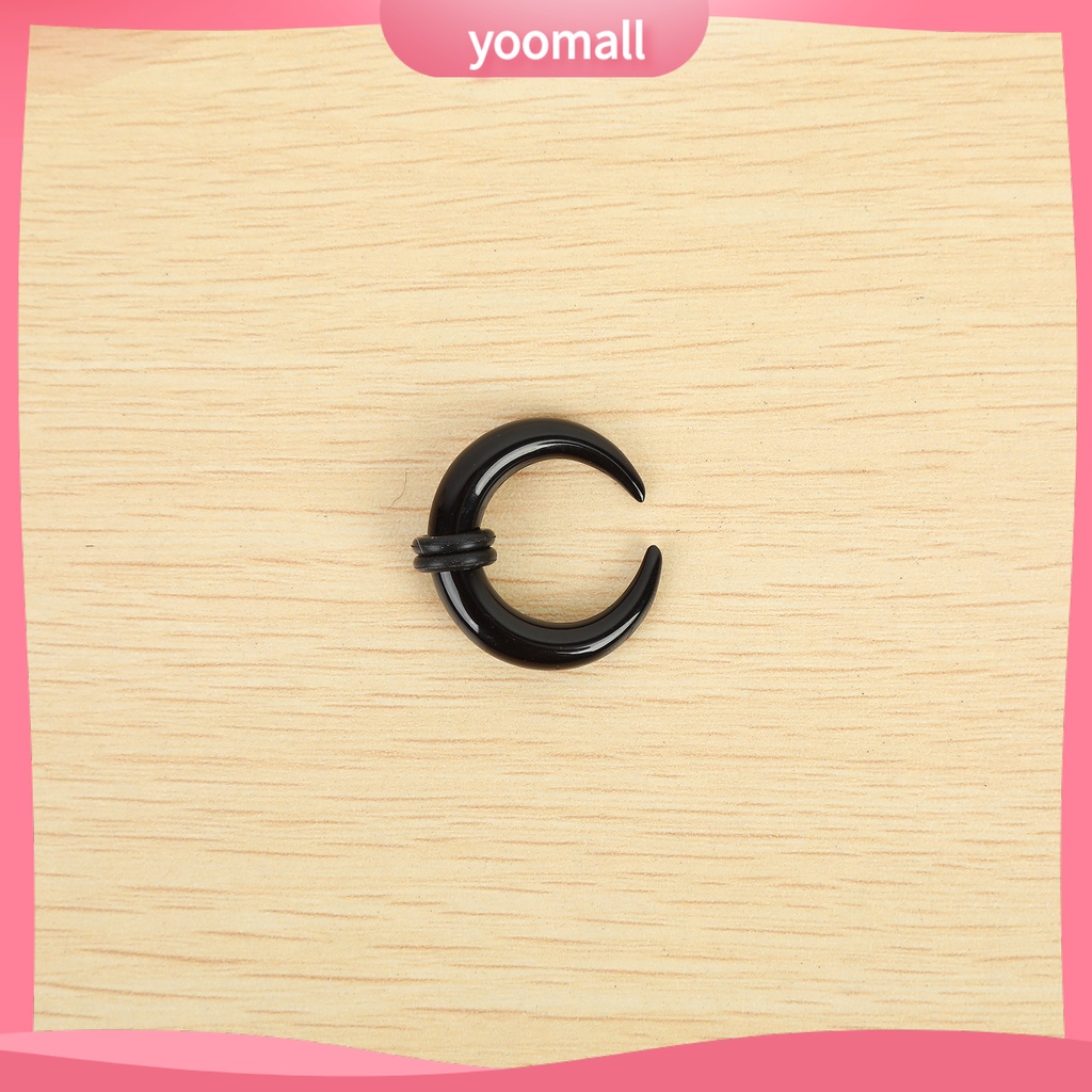 1 Khuyên Nong Tai Hình Bán Nguyệt Bằng Acrylic