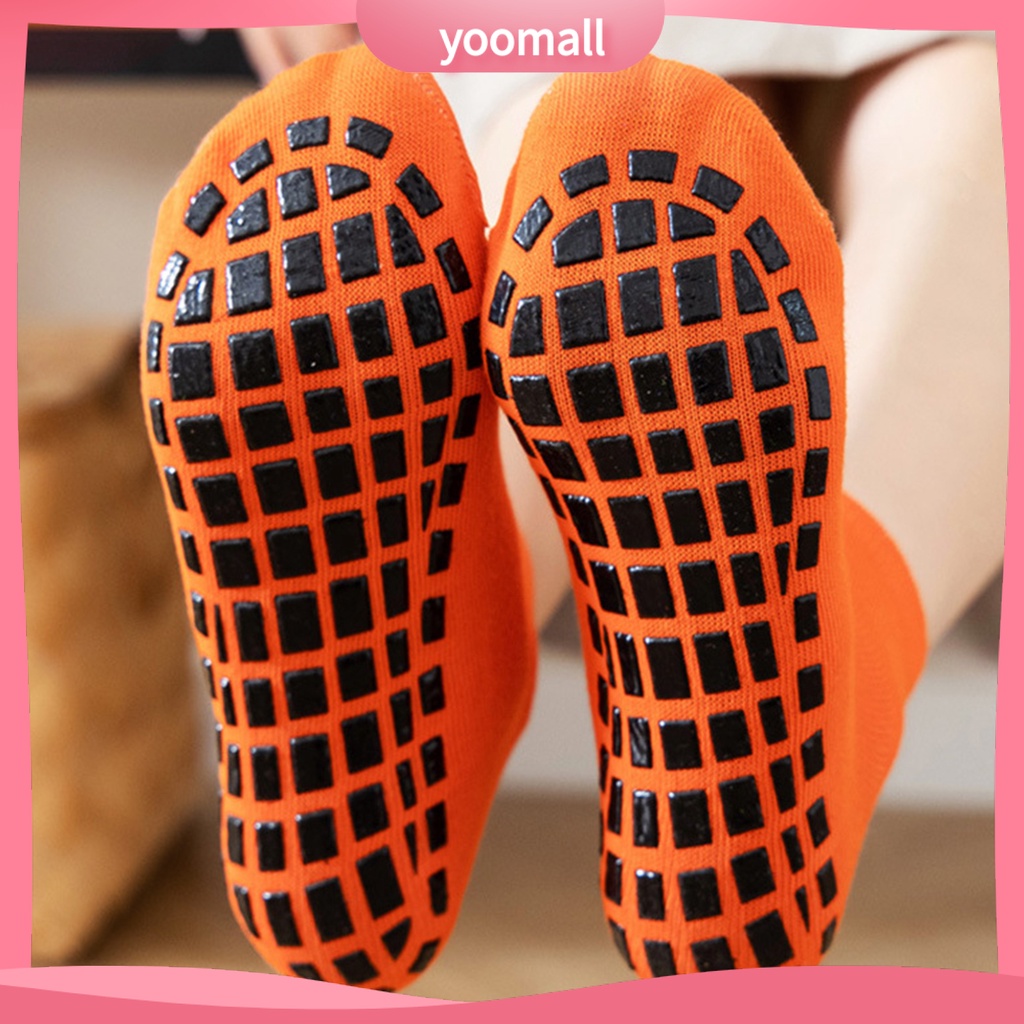 1 Đôi Vớ Tập Yoga Bằng Polyester Thoáng Khí Chống Trượt Màu Sắc Đơn Giản
