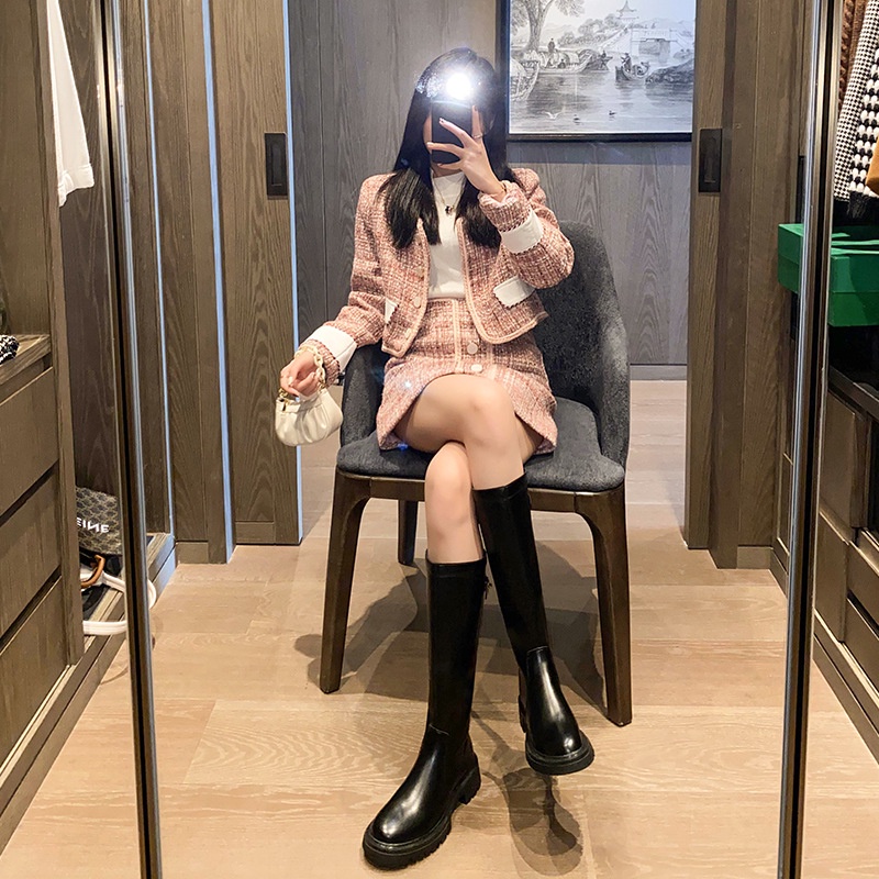 Giày Bốt Cao Đến Đầu Gối Lót Lông Cừu Dày Dặn Phối Khóa Cài Vàng Nhỏ Thời Trang Thu Đông Dành Cho Bạn Nữ Có Sẵn