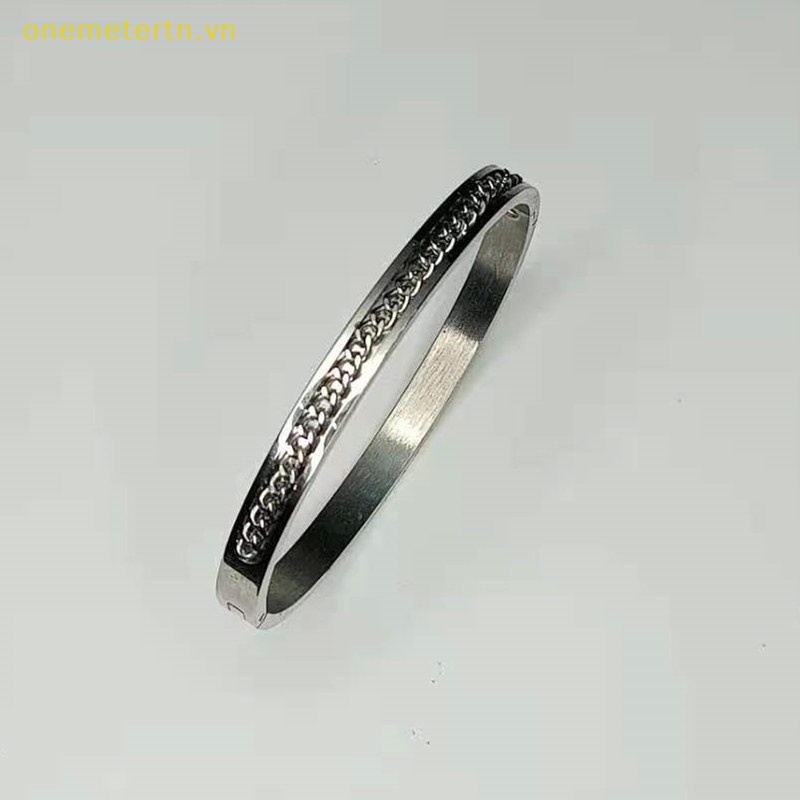 Vòng Đeo Tay Bằng Thép Titan Không Phai Màu Đính Kim Cương Thời Trang Dành Cho Nữ