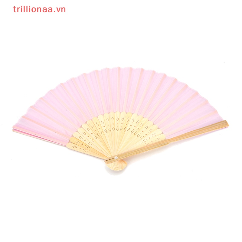 1 Chiếc Quạt Cầm Tay Bằng Tre Lụa Màu Ngà Phong Cách Trung Hoa Dành Cho Khách Dự Tiệc Cưới