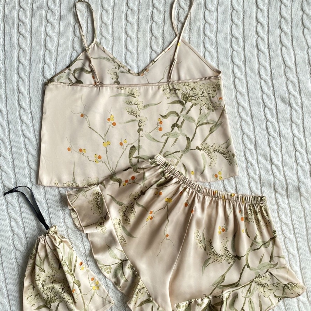 Bộ Đồ Ngủ Lụa Gồm Áo Hai Dây Và Quần Short In Họa Tiết Thời Trang Xuân Hè Quyến Rũ