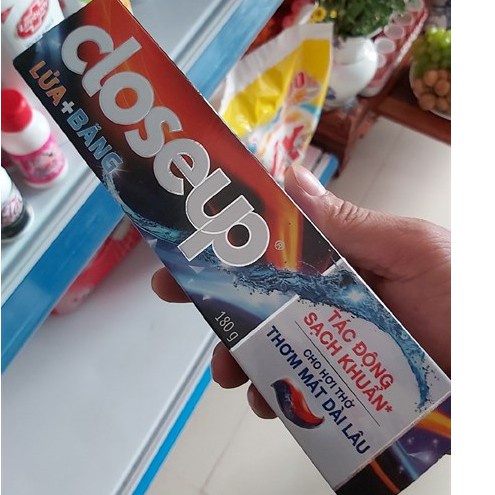 Kem Đánh Răng Close Up 180g  Lửa + Băng