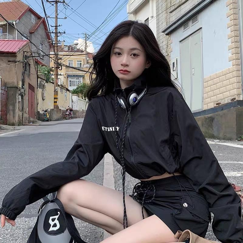 Áo khoác dù 2 lớp lửng croptop in chữ internity dây rút unisex ulzzang nam nữ