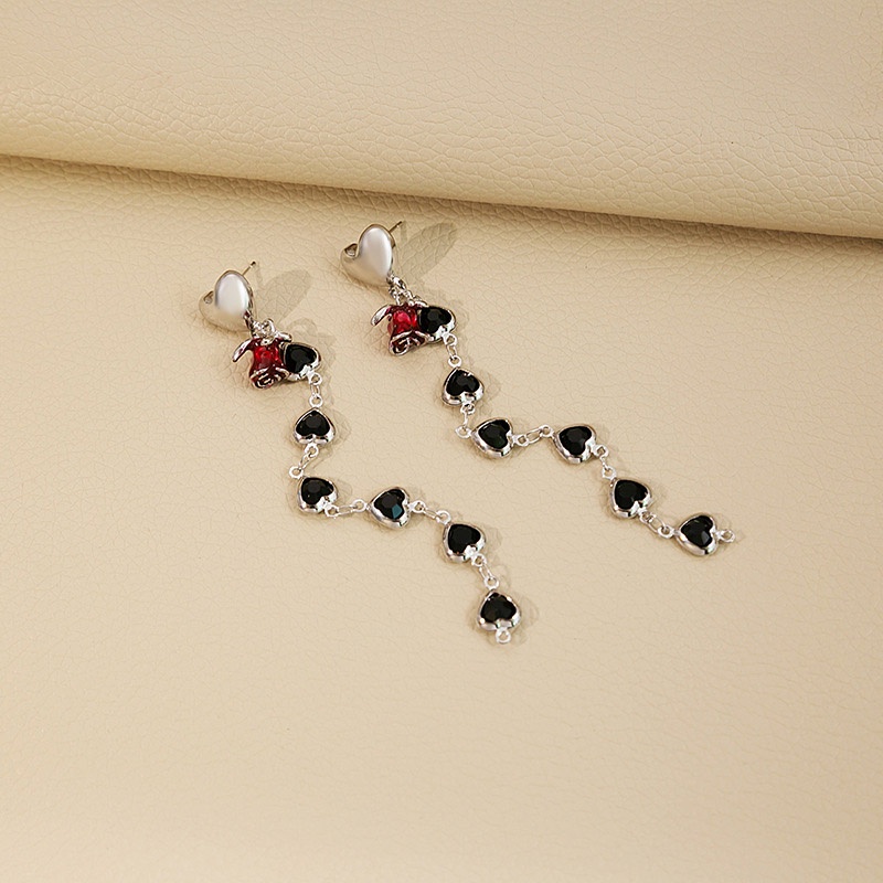 Khuyên Tai Tua Rua Hình Trái Tim Màu Đen Phong Cách Cổ Điển Thời Trang Cao Cấp