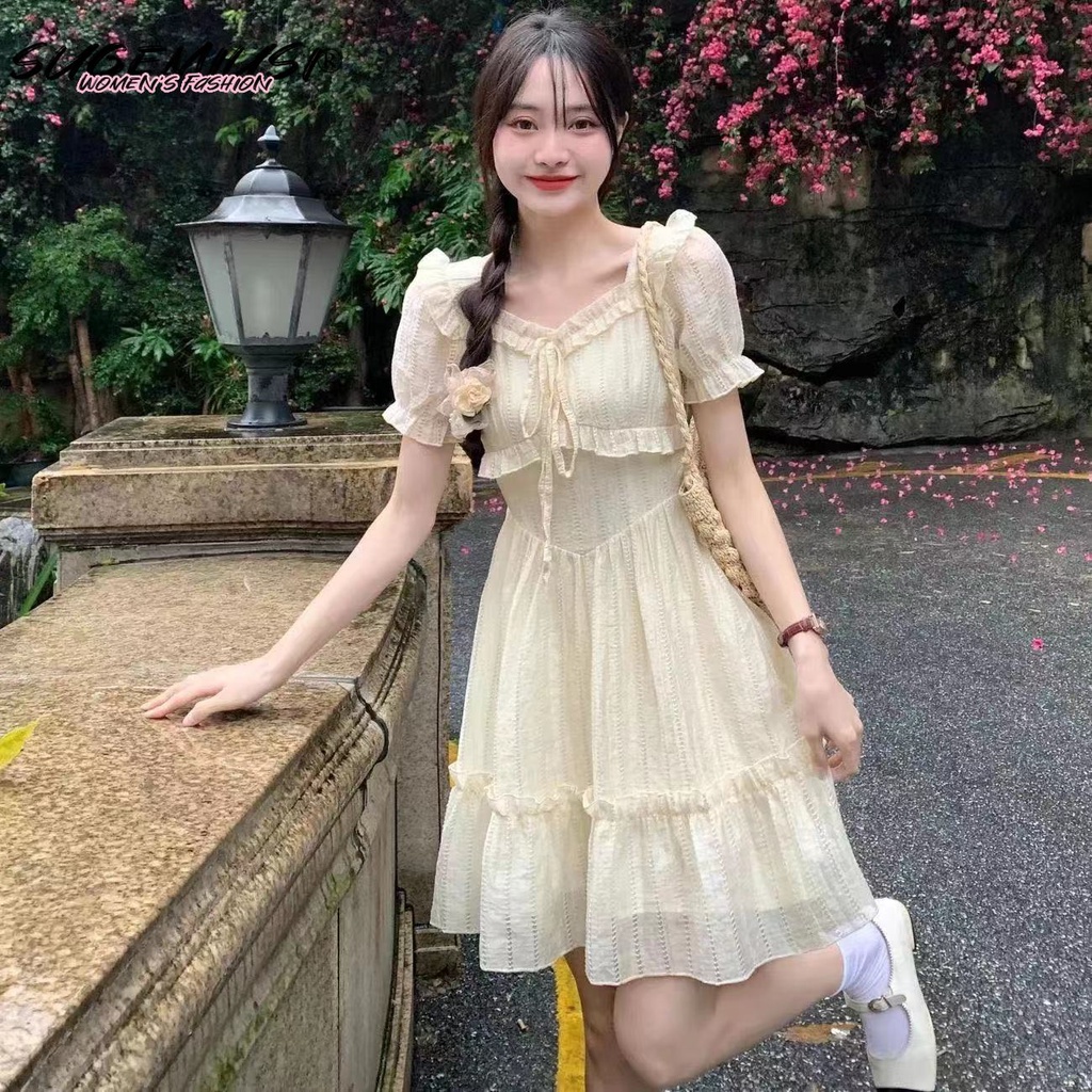 Sugemiusi Đầm Ngắn Cổ Vuông Nhấn Eo Phong Cách Mùa Hè Ngọt Ngào Phong Cách Mới Cho Nữ
