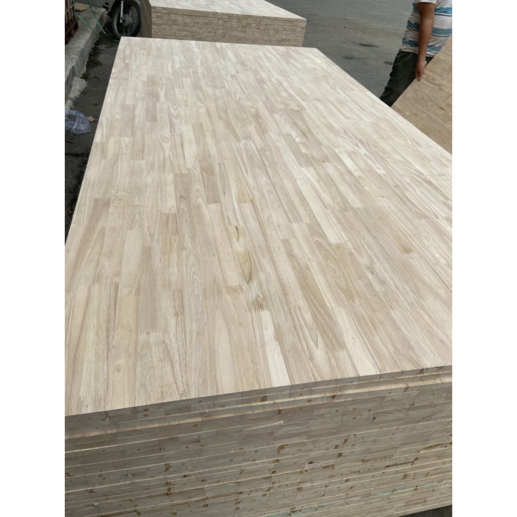 Mặt bàn gỗ ghép cao su tự  nhiên 600x200x18mm phủ PU 2 mặt
