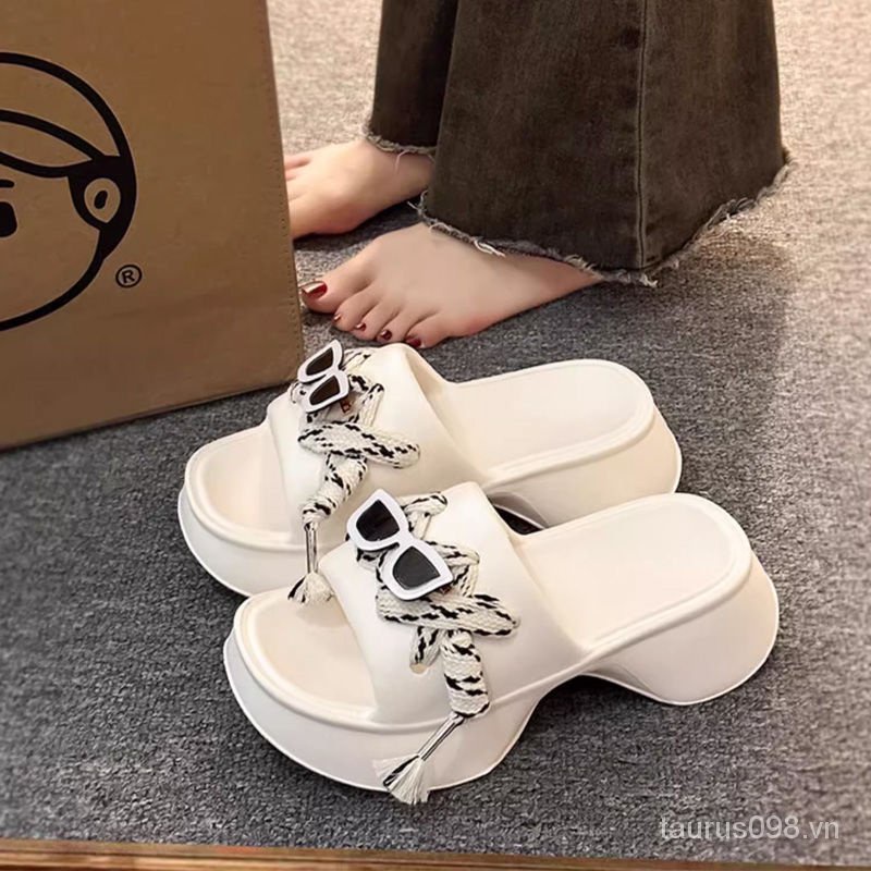 Niche Dép Sandal Đế Dày Cao Cấp Thời Trang Mùa Hè 2023 Phong Cách Mới Cho Nữ