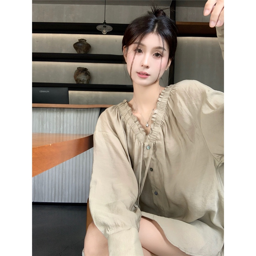 Mùa thu mới v-cổ bằng gỗ bảng điều khiển cạnh tai lỏng lẻo đơn giản áo sơ mi dài tay phụ nữ