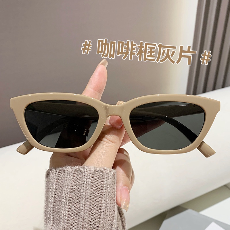 Bản lề kim loại kính mắt mèo chất lượng cao âu mỹ mắt mèo thời trang kính râm kính râm nam high-end gọng nhỏ retro chụp ảnh đường phố cặp đôi kính uv
