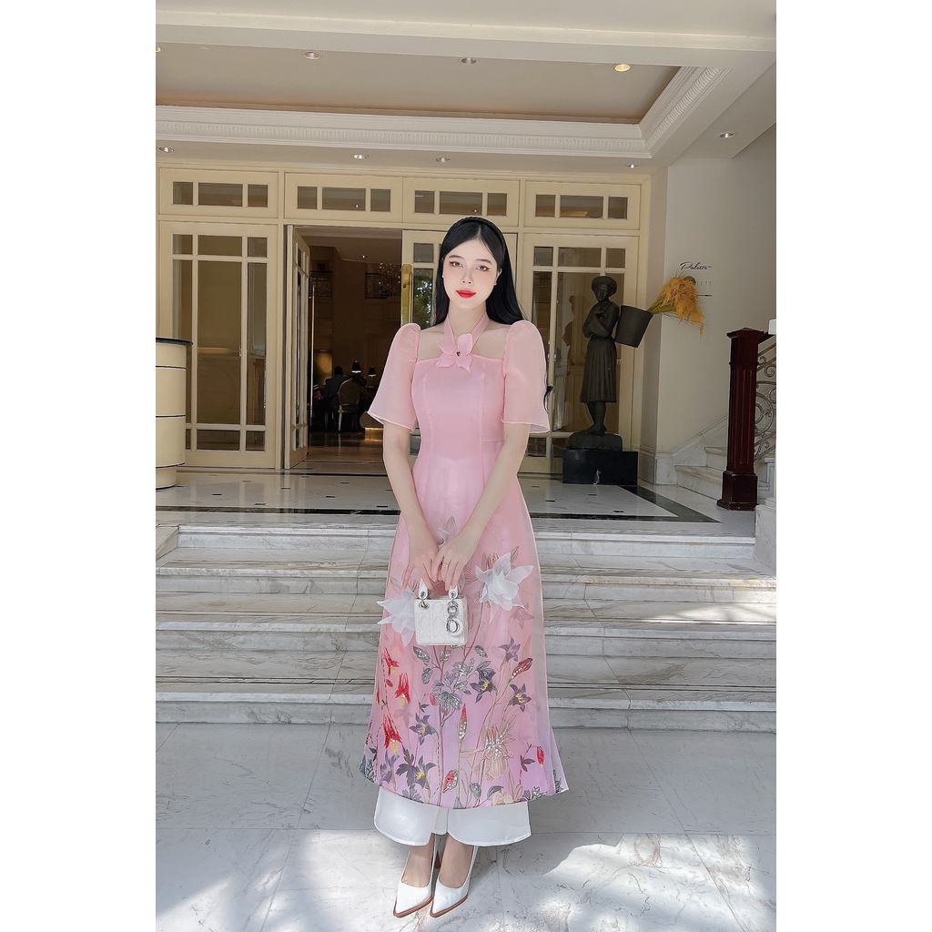 ❤️HÀNG THIẾT KẾ❤️Áo dài cách tân hồng cổ yếm đính kết hoa nổi chất liệu organza cao cấp -  Xưởng may Áo dài HQ - AD73