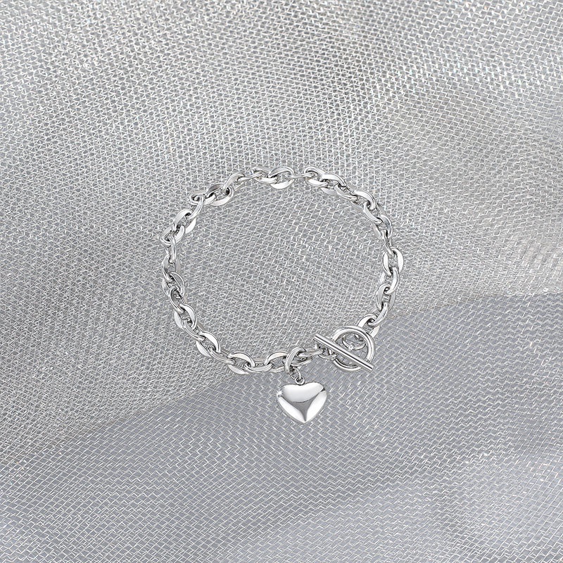 Vòng Đeo Tay Bằng Thép Không Gỉ Mặt Trái Tim Thời Trang Âu Mỹ Không Phai Màu Trang Sức Cá Tính Dành Cho Bạn Nữ