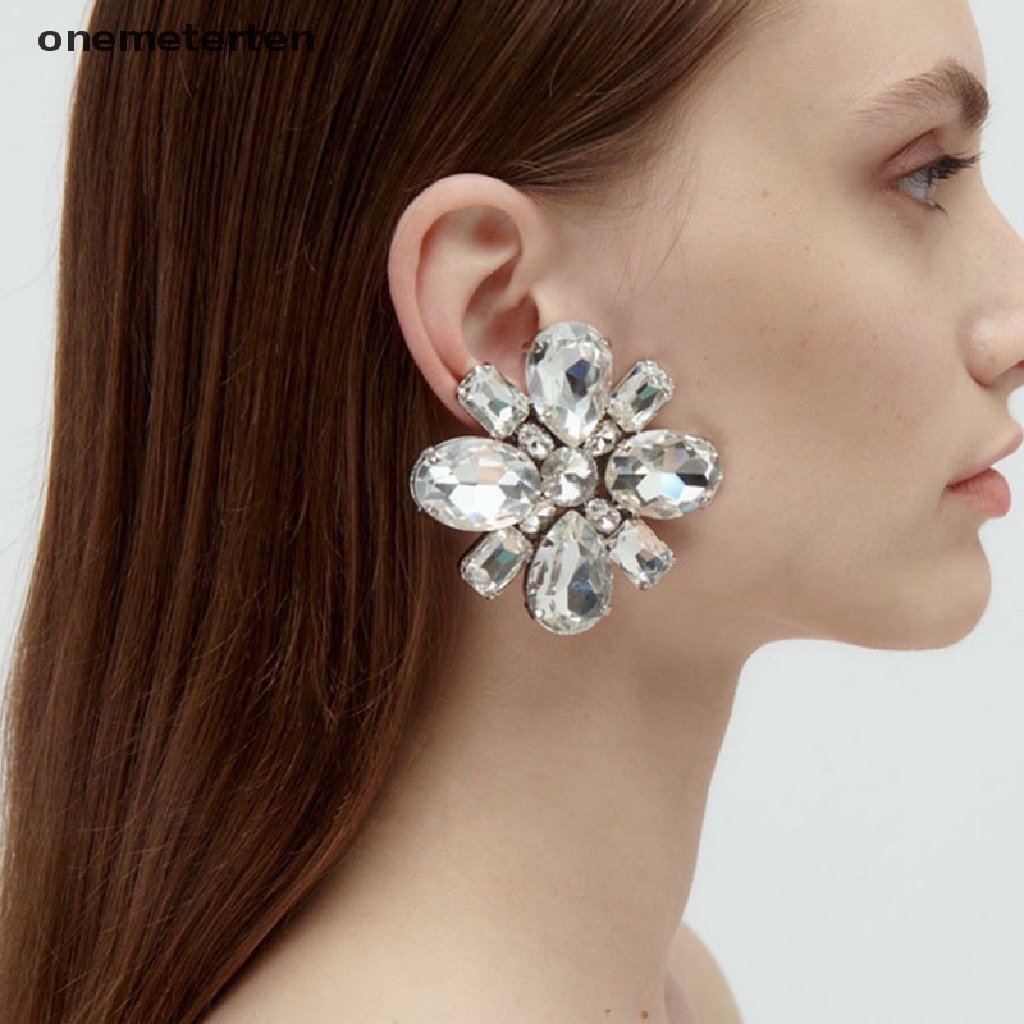 Vòng cổ Mặt Hoa Đính Đá Lấp Lánh Phong Cách Retro