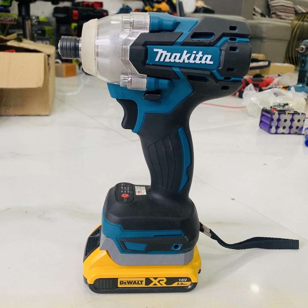Ngàm Đế Chuyển Pin  Dewalt 18/20V Cho Máy Makita  18V   KMS