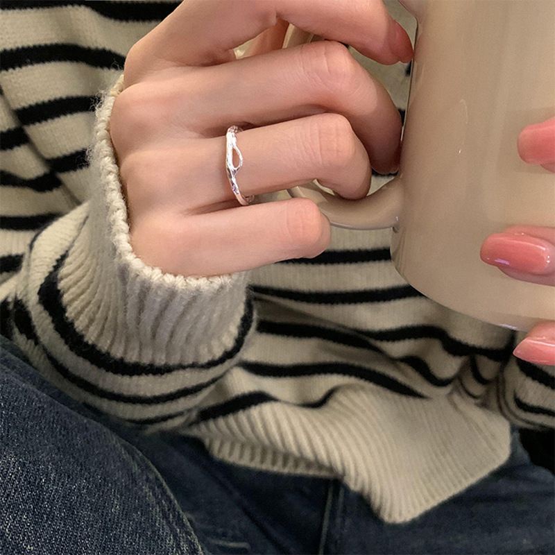 Nhẫn Bạc 925 Mỏng Bằng Bạc sterling Thiết Kế niche Phong Cách Tối Giản Thời Trang Mới 2023 Dành Cho Bạn Nữ