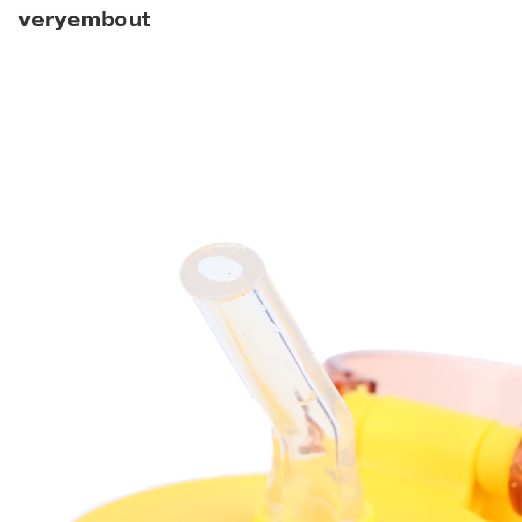 1 Bình Nước Hình Vịt Dễ Thương Kèm Ống Hút Và Dây Đeo Tùy Chỉnh Tiện Dụng Cho Học Sinh