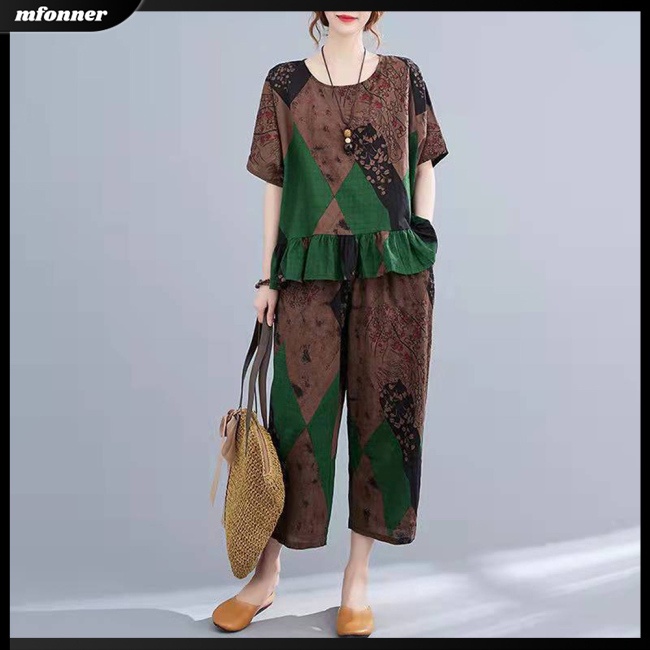 Set 2 Món Áo Thun Tay Ngắn Cổ Tròn In Họa Tiết Phong Cách Retro + Chân Váy Xếp Ly Thời Trang Cho Nữ