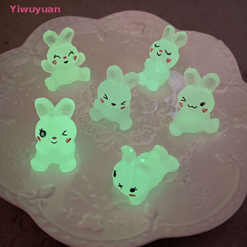 Bộ 5 Thỏ Nhựa Phát Quang Trang Trí Nghệ Thuật