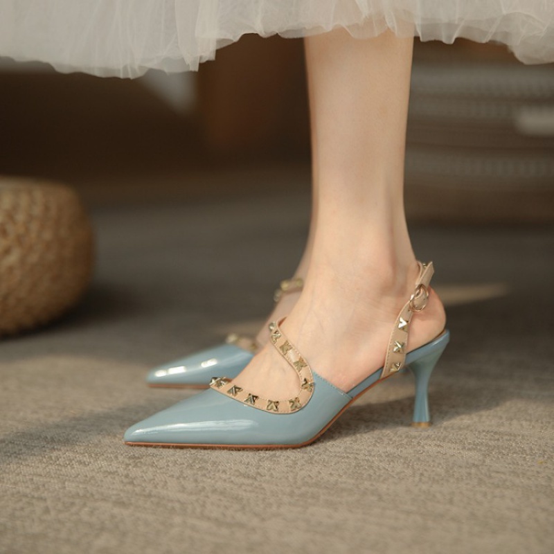 Giày Cao Gót Mũi Nhọn Phối Đinh Tán Thời Trang Xuân Hè Dành Cho Nữ