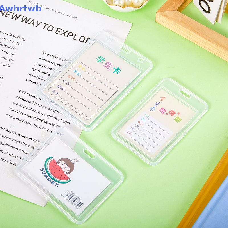 Set 1 Hộp Đựng Thẻ Tên Bằng Nhựa Trong Suốt Có Thể Thu Gọn Kèm Dây Đeo Tiện Dụng Cho Học Sinh Mới