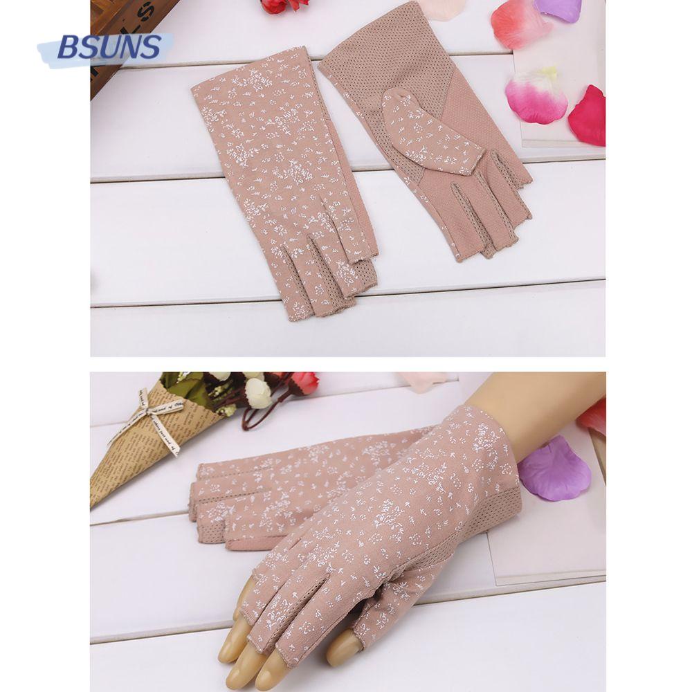 1 Đôi Găng Tay Ngắn Hở Ngón Chống Trượt Thời Trang Mùa Hè Cho Nữ
