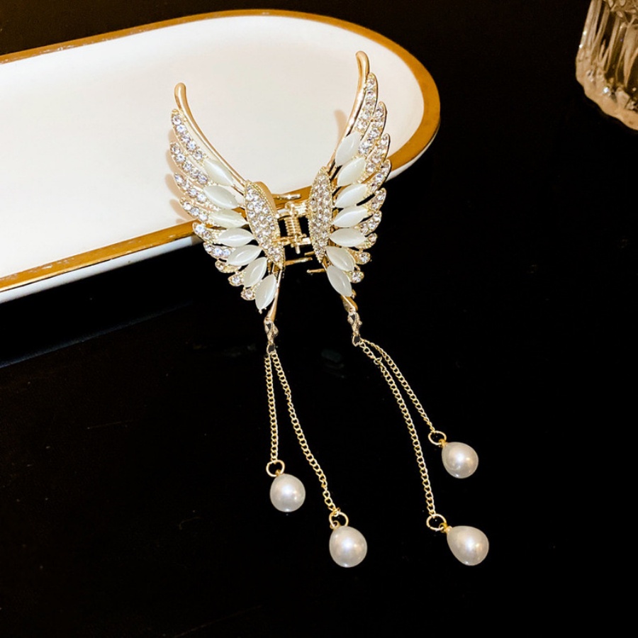 Kẹp Tóc Hình Bướm Đính Ngọc Trai Thời Trang Cho Nữ