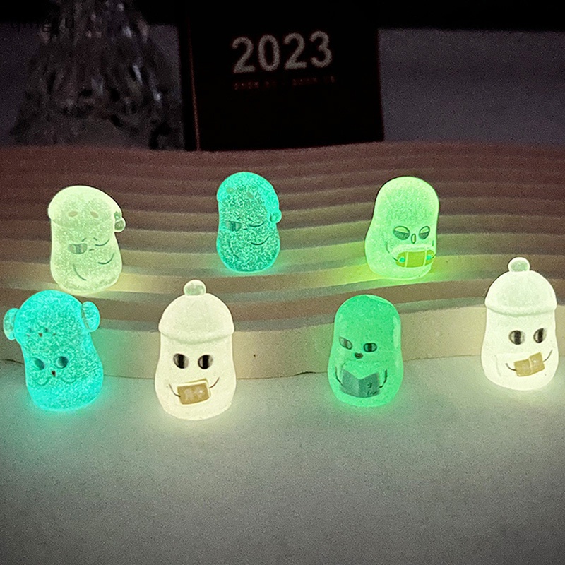 Bộ 2 Mô Hình Xe Hơi Hạt Đậu Đỏ Mini Bằng Nhựa Resin Phát Sáng Trang Trí Tiểu Cảnh