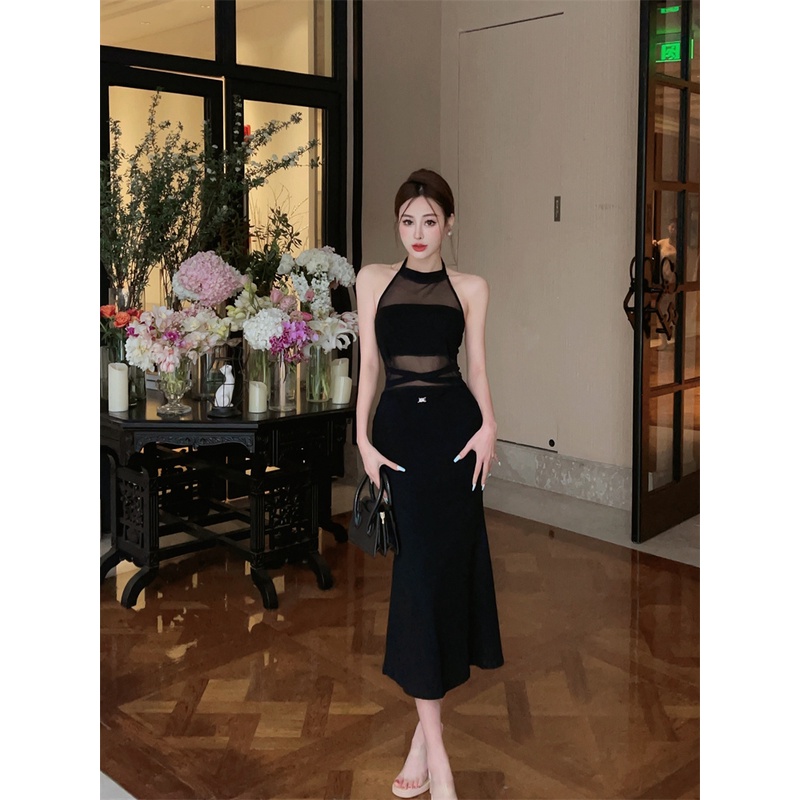 Đầm Đuôi Cá Sát Nách Dáng Dài Màu Đen Quyến Rũ Cho Nữ