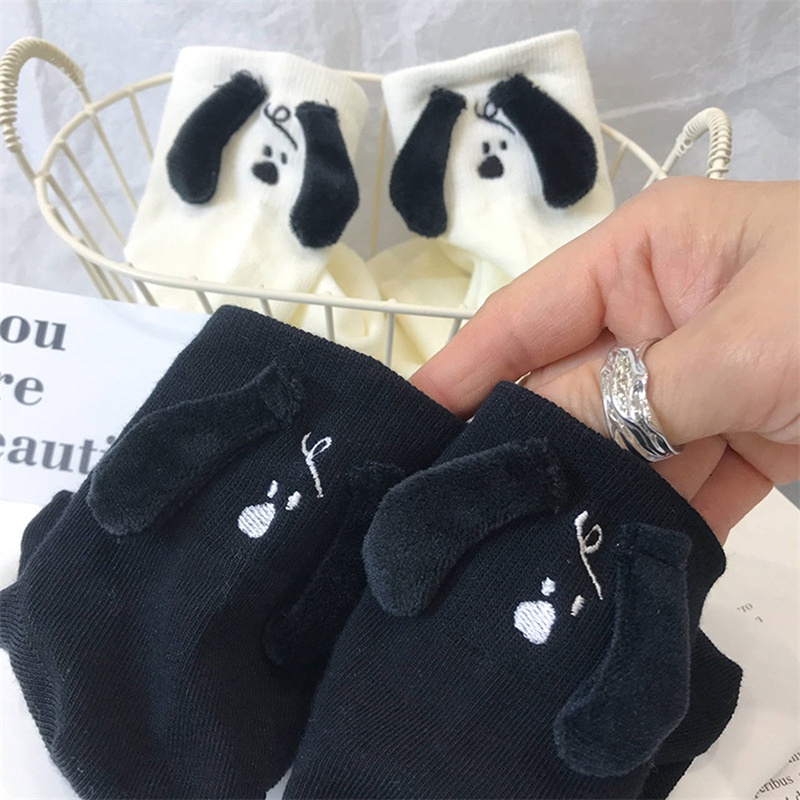 Vớ Cổ Ngắn Họa Tiết Hoạt Hình Chú Chó Tai Dài Màu Trắng / Đen Dễ Thương Cho Nữ