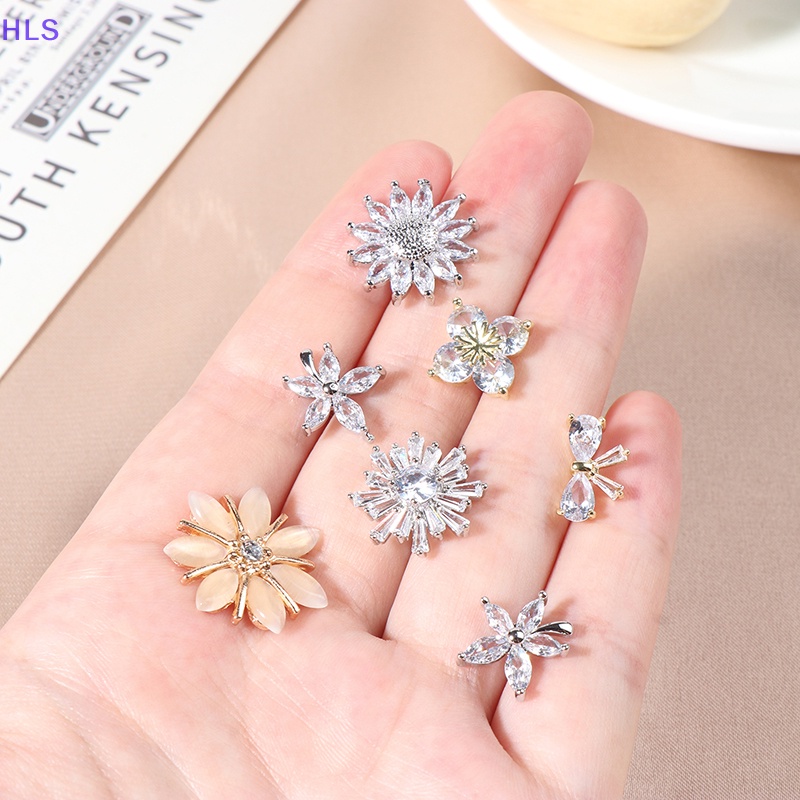 Set 1 / 2 Ghim Cài Áo Hình Hoa / Bướm Nhỏ Xinh Thời Trang Cho Nữ