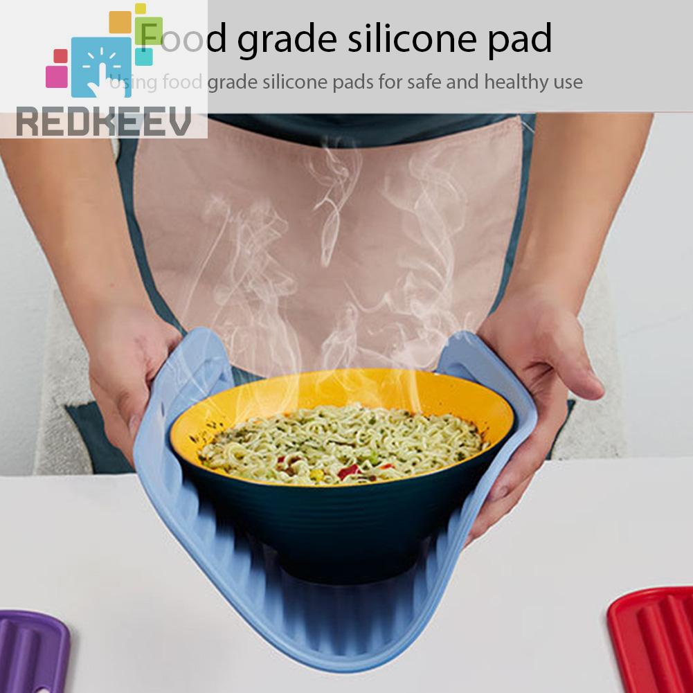 Tấm Lót Bàn Ăn Bằng Silicone Cách Nhiệt Chống Trượt / Thấm Nước Tiện Dụng Cho
