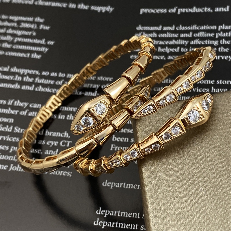 Vòng Tay Gypsophila Hình Rắn Bằng Thép Titan Mạ Vàng Hồng Đính Kim Cương Sáng Bóng Sang Trọng Thời Trang Châu Âu Sn