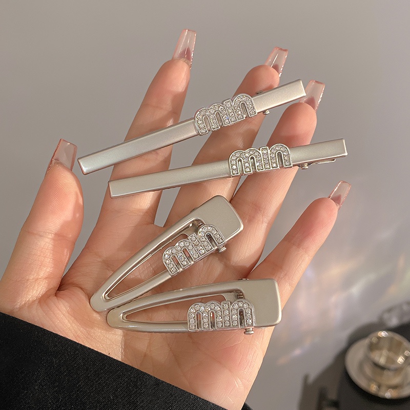 Kẹp Tóc Kim Loại Hình Chữ Cái Đính Đá Phong Cách Hàn Quốc